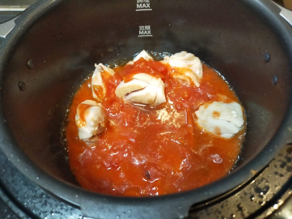 チキンのトマト煮込み